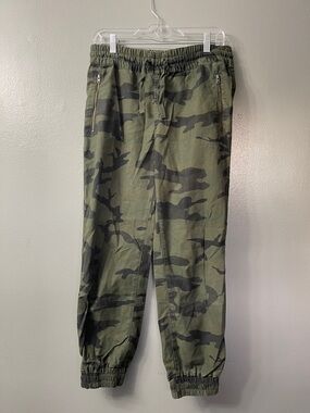 TNA Aritzia draw string camo joggers medium